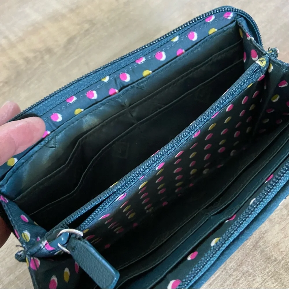 3/$25 Vera Bradley Floral Wallet - Picture 8 of 9